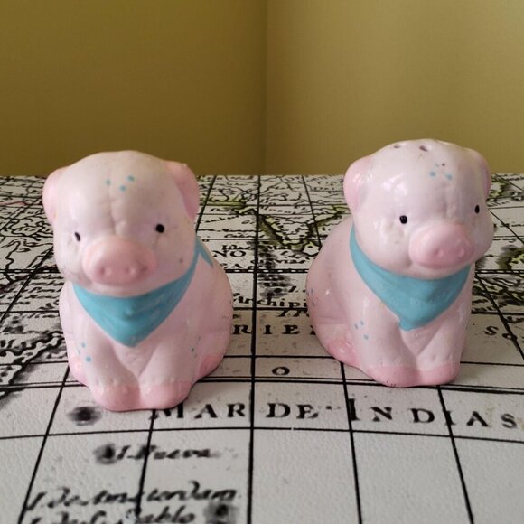 Other - Vintage Ceramic Pig Salt & Pepper Shaker Set Pink With Blue Scarves 3 Inches